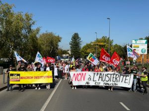 18 septembre : 1200 manifestant.e.s en Seine et Marne. Ce n'est qu'un début.